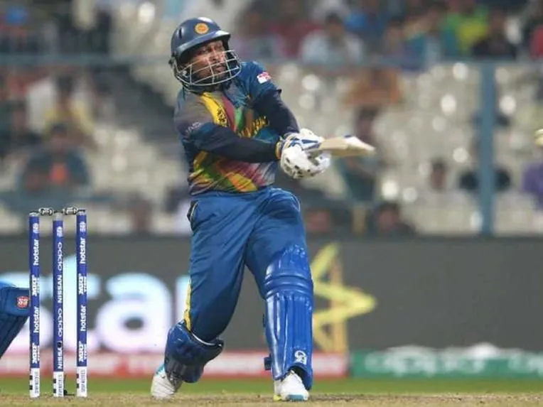 tillakaratne-dilshan-50-1703