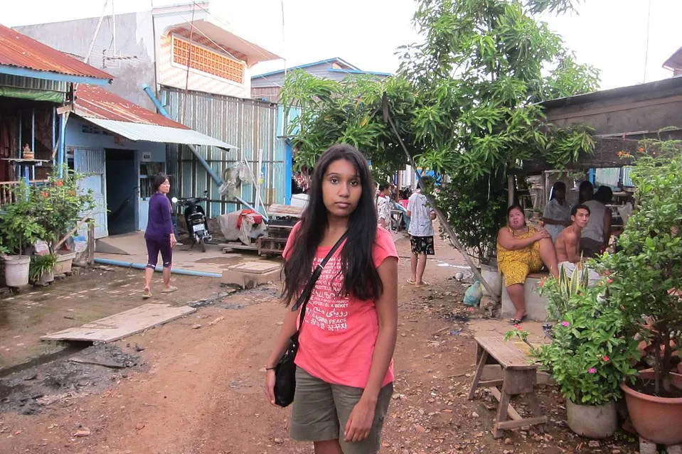 BN-NQ046_workin_J_20160419153709