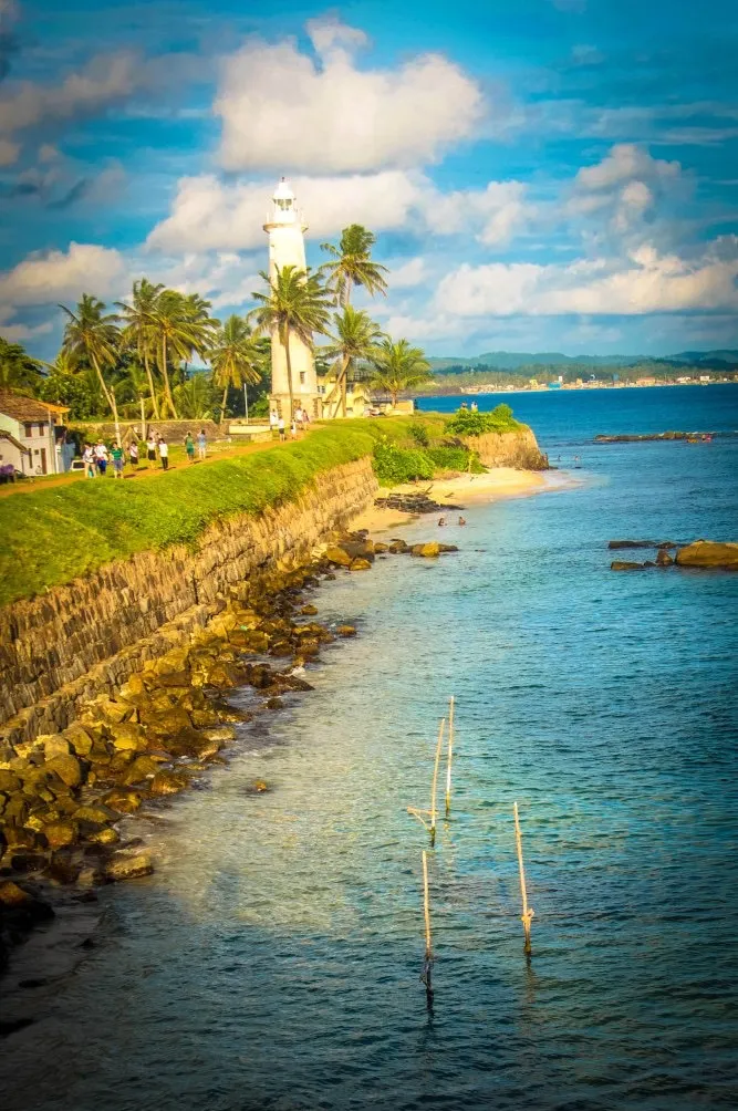 galle-fort-empty-stilts