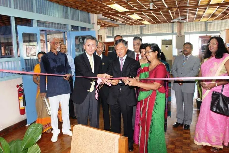 Japanese-Corner-open