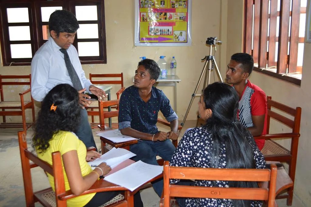 elder-care-assistant-class-in-sri-lanka_1024x681